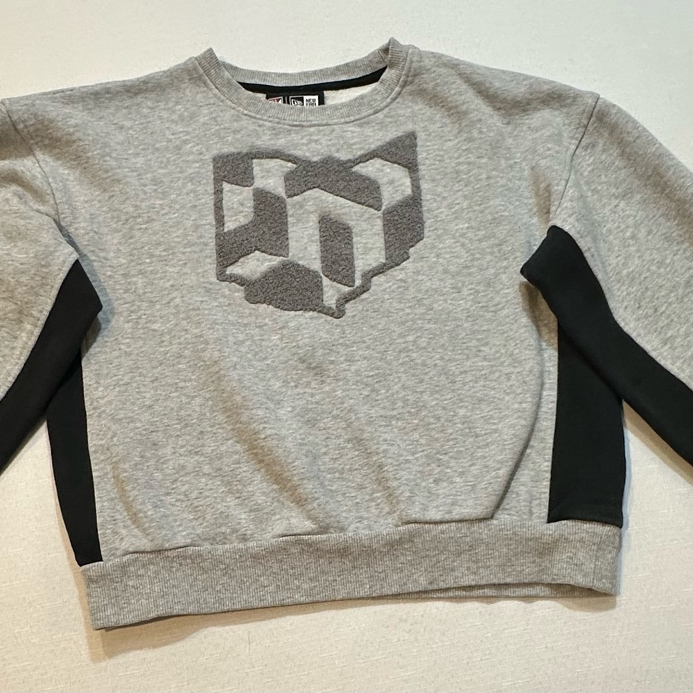 New Era MLS Sweatshirt Size Small Gray Black Chenille Logo Crewneck